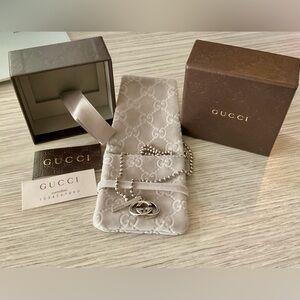 Gucci toggle necklace silver
